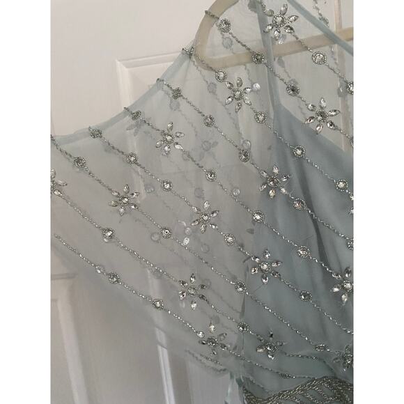 NWOT Mac Duggal Light Blue  Embellished Flutter Sleeve A Line Gown, sz 12 598$ - Picture 7 of 8